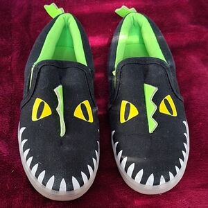 Fab Kids Light Up Slip-on Sneakers. Black.